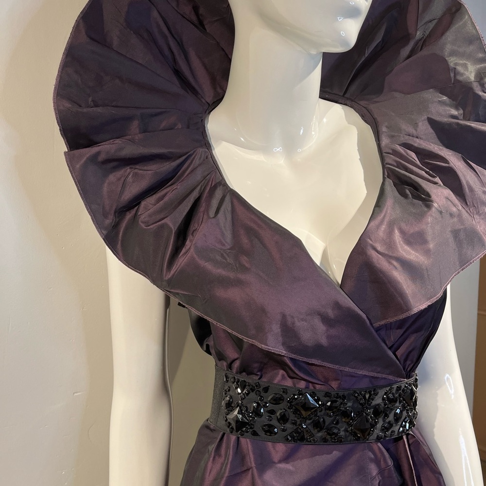 BCBG Taffeta Dress. NWT Purple size L.. Formal Midi Dress w/Black jeweled Belt